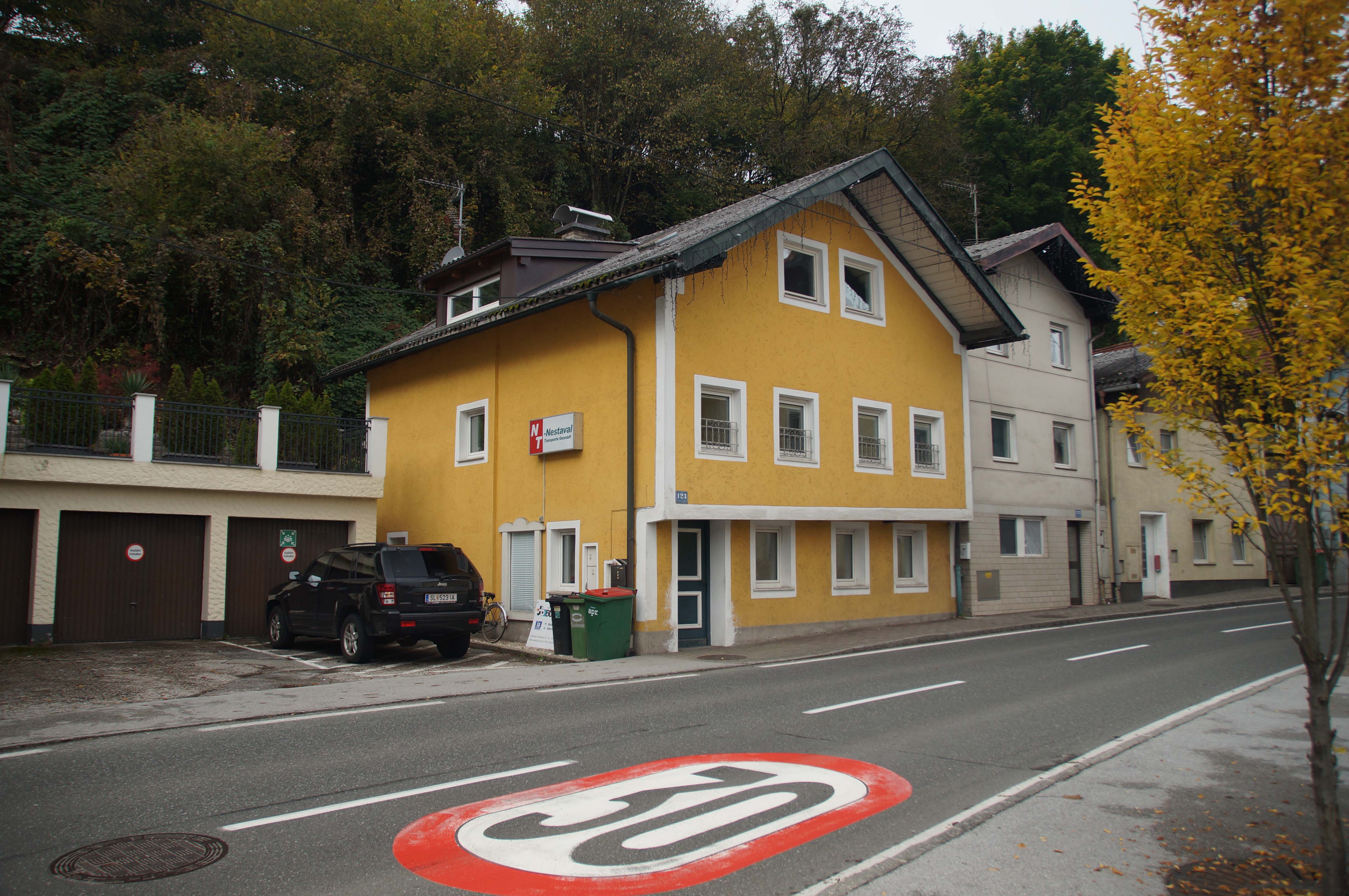 Bürogebäude in Oberndorf
